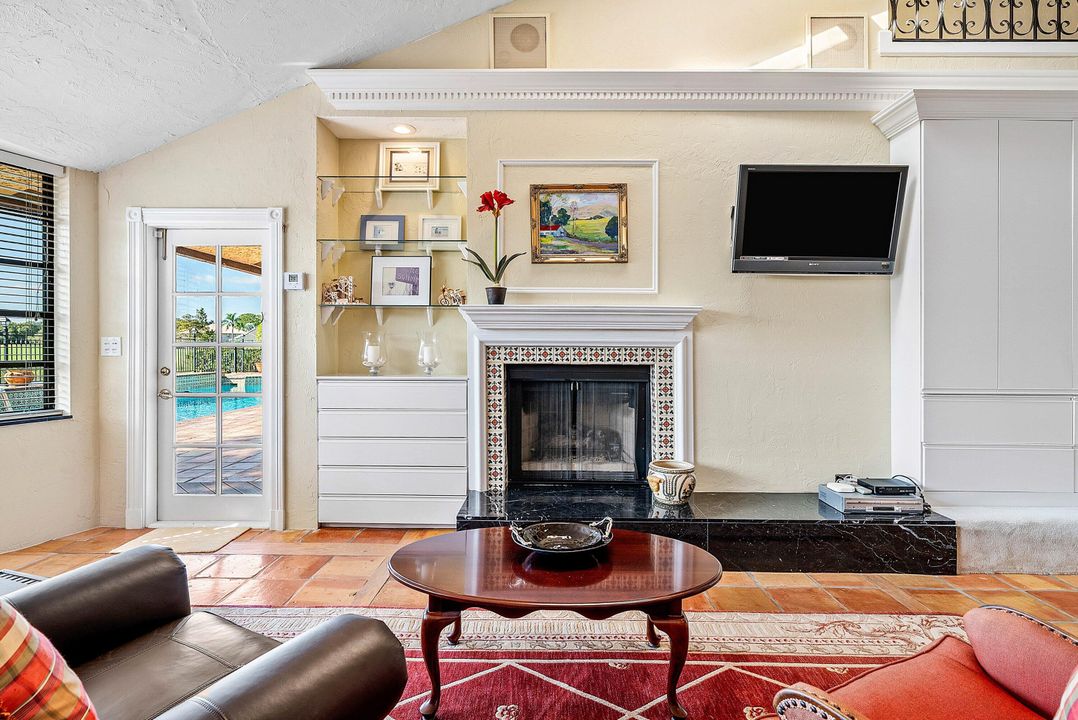 En Venta: $1,450,000 (5 camas, 5 baños, 4919 Pies cuadrados)