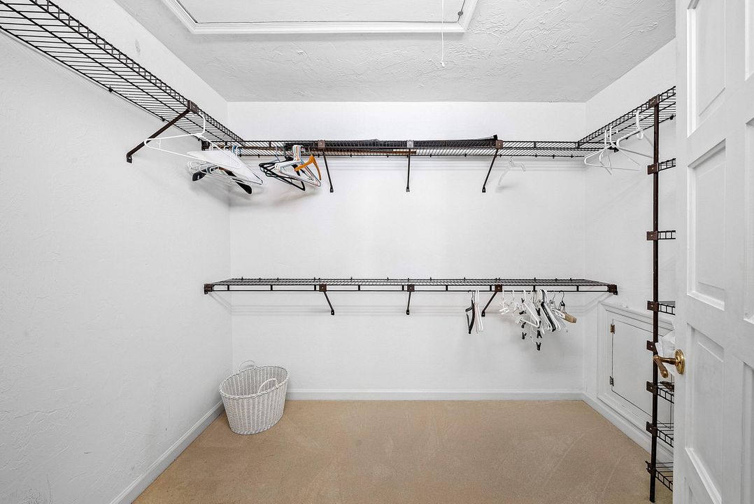 En Venta: $1,450,000 (5 camas, 5 baños, 4919 Pies cuadrados)