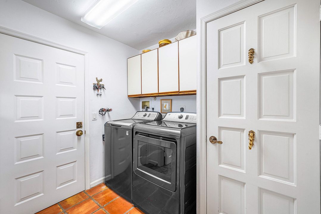 En Venta: $1,450,000 (5 camas, 5 baños, 4919 Pies cuadrados)