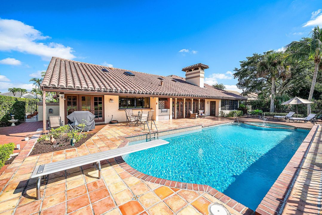 En Venta: $1,450,000 (5 camas, 5 baños, 4919 Pies cuadrados)