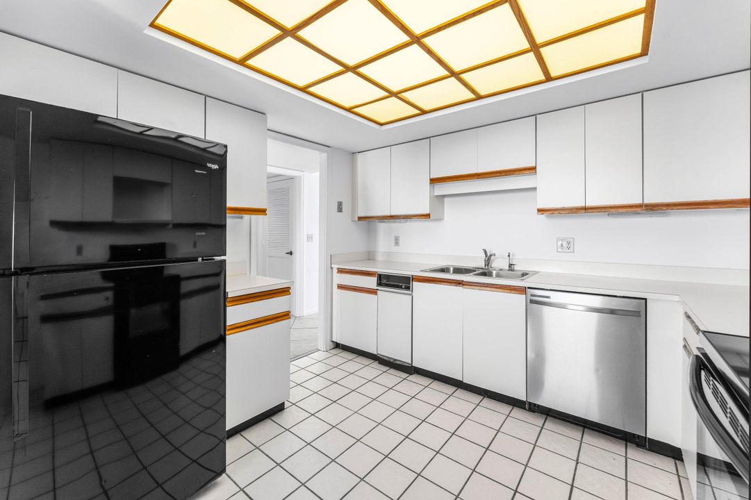 На продажу: $519,000 (2 спален, 2 ванн, 1368 Квадратных фут)