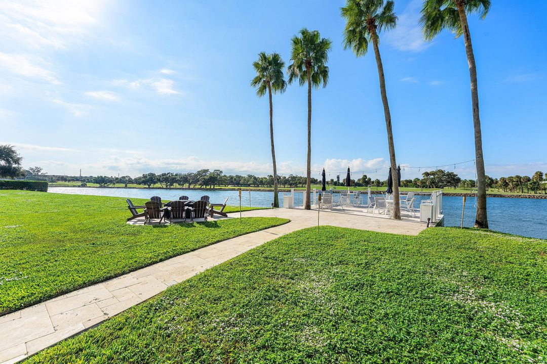 На продажу: $519,000 (2 спален, 2 ванн, 1368 Квадратных фут)