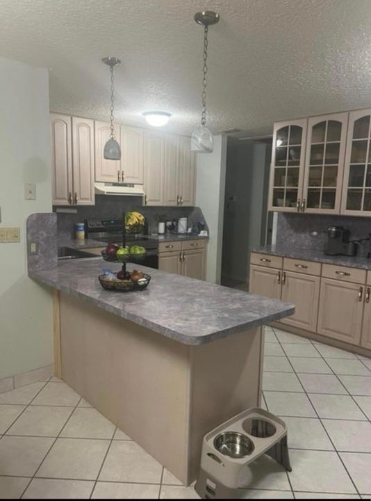 En Venta: $625,000 (3 camas, 2 baños, 1915 Pies cuadrados)