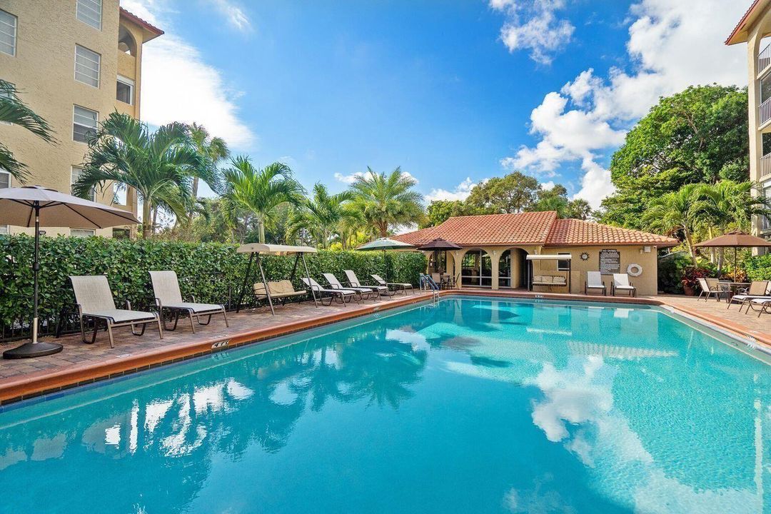 待售: $499,500 (2 贝兹, 2 浴室, 1093 平方英尺)