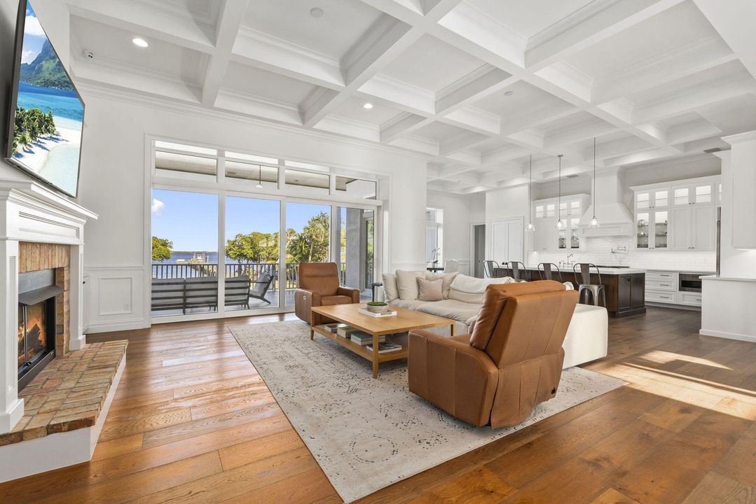 For Sale: $5,888,000 (4 beds, 4 baths, 4085 Square Feet)