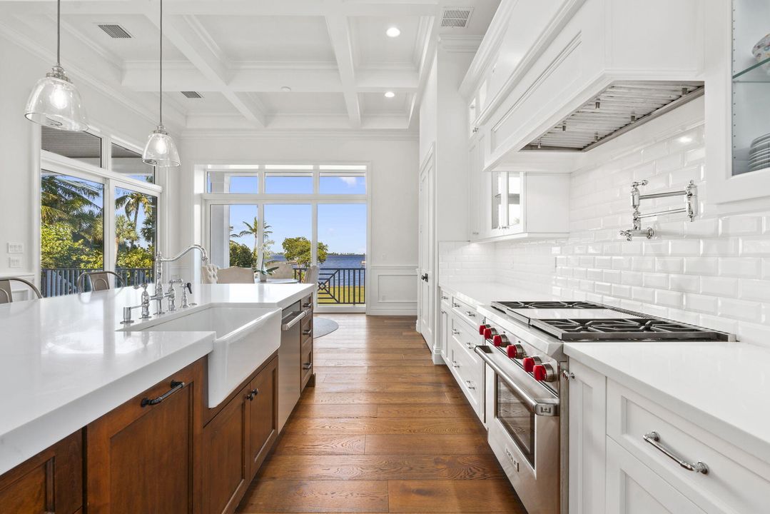 For Sale: $5,888,000 (4 beds, 4 baths, 4085 Square Feet)