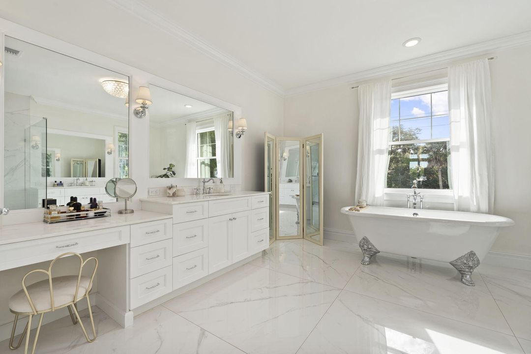 For Sale: $5,888,000 (4 beds, 4 baths, 4085 Square Feet)