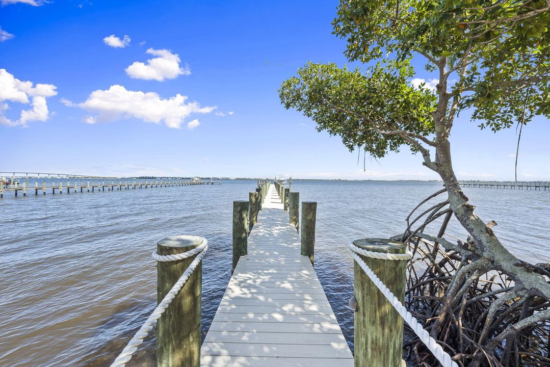 For Sale: $5,888,000 (4 beds, 4 baths, 4085 Square Feet)