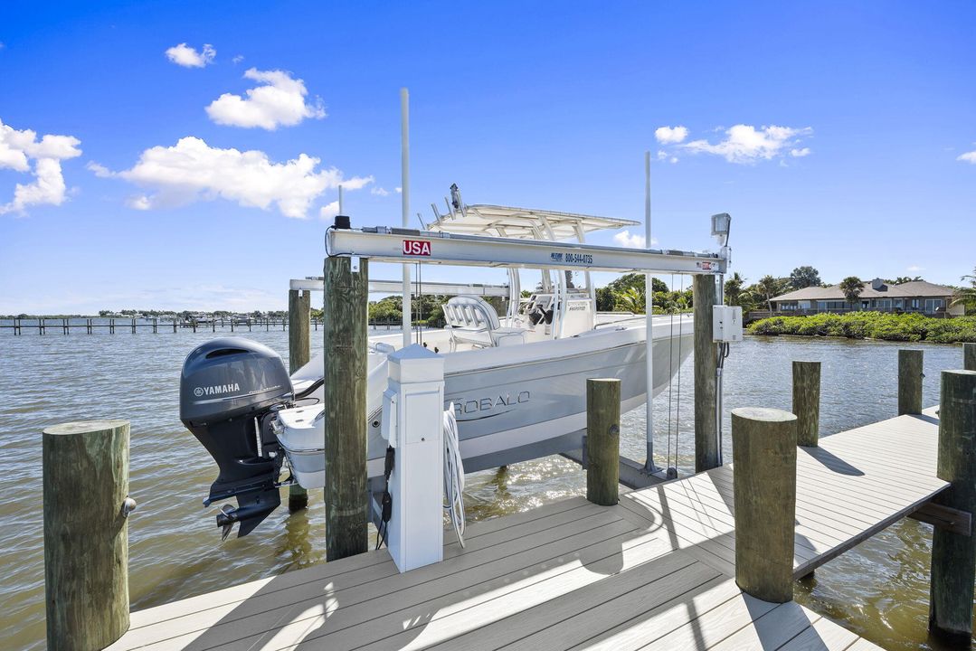 For Sale: $5,888,000 (4 beds, 4 baths, 4085 Square Feet)