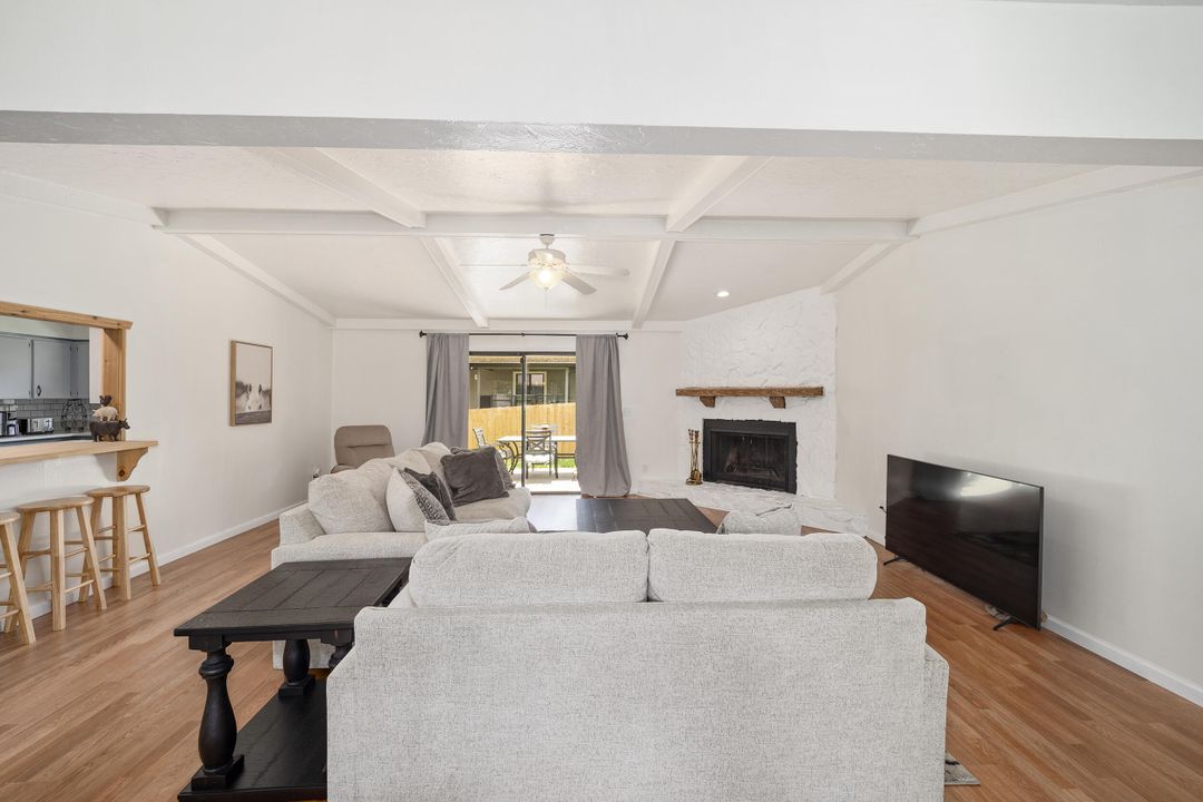 На продажу: $459,000 (3 спален, 2 ванн, 1776 Квадратных фут)