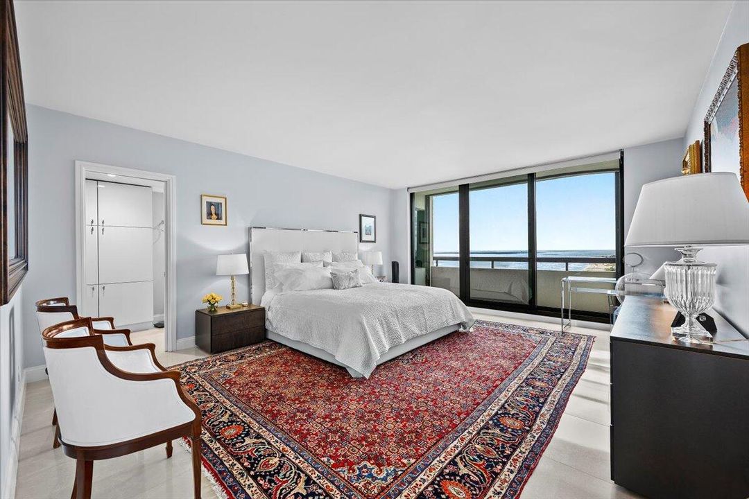 For Sale: $1,899,900 (2 beds, 3 baths, 2011 Square Feet)