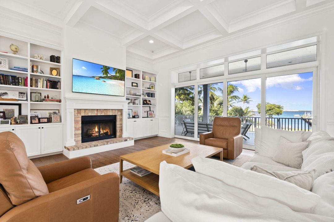 For Sale: $5,888,000 (4 beds, 4 baths, 4085 Square Feet)