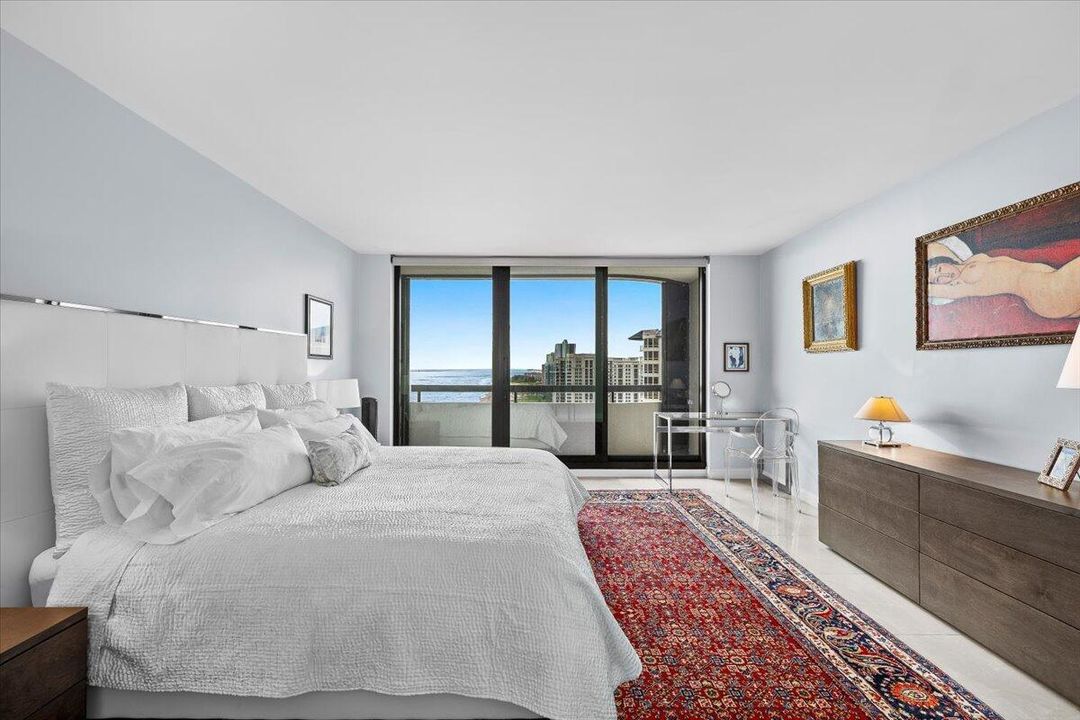 For Sale: $1,899,900 (2 beds, 3 baths, 2011 Square Feet)