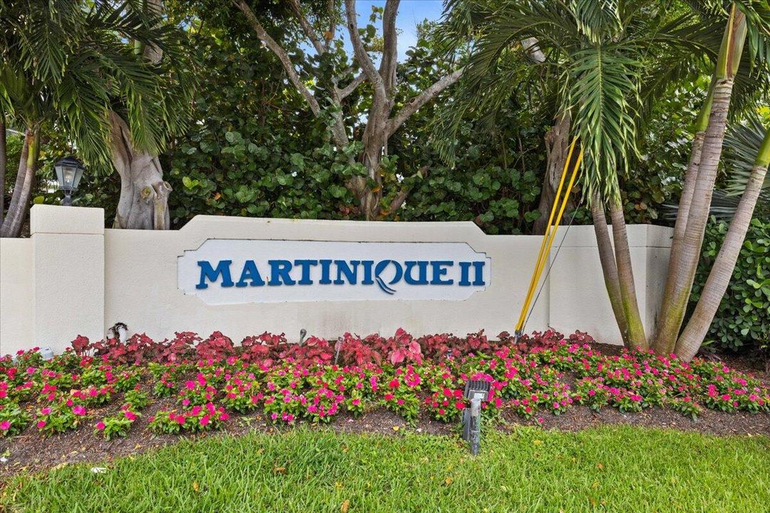 For Sale: $1,899,900 (2 beds, 3 baths, 2011 Square Feet)