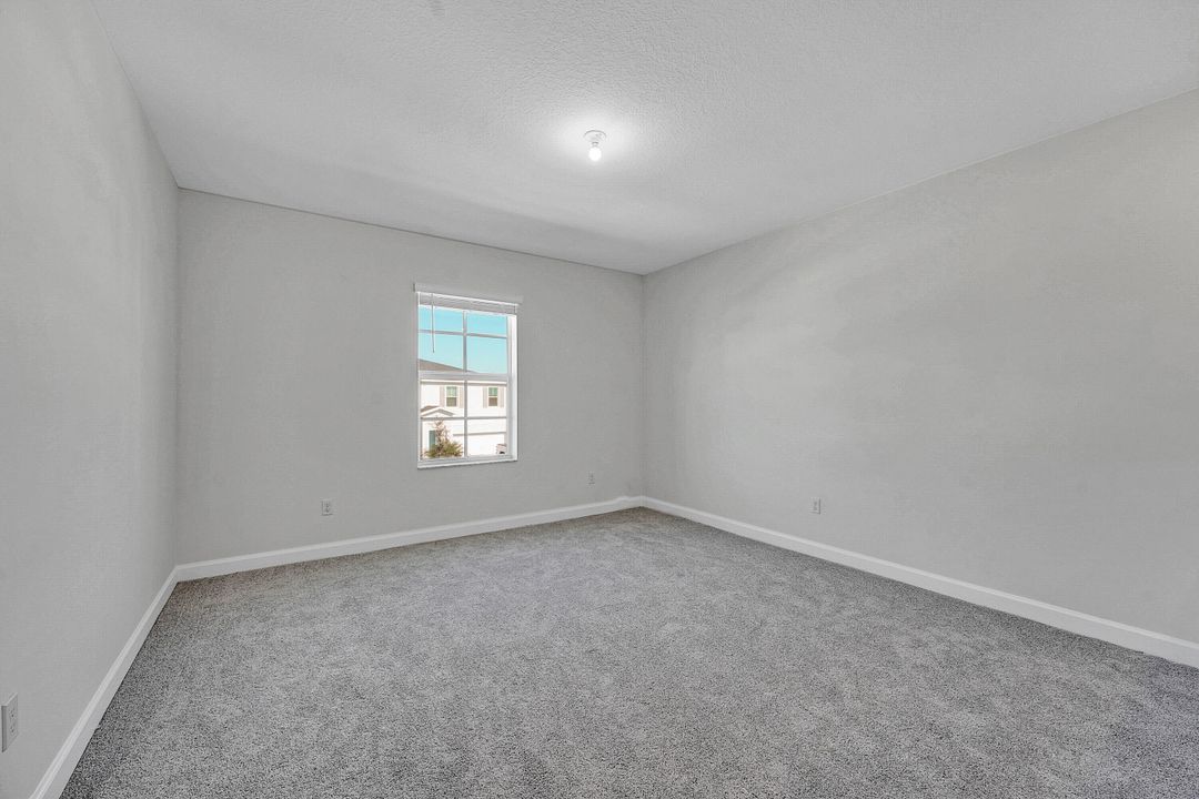 В аренду: $2,600 (4 спален, 2 ванн, 2583 Квадратных фут)