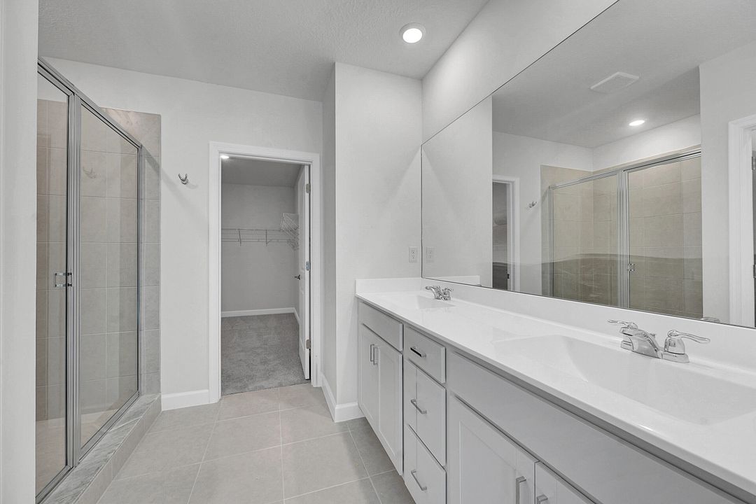 В аренду: $2,600 (4 спален, 2 ванн, 2583 Квадратных фут)