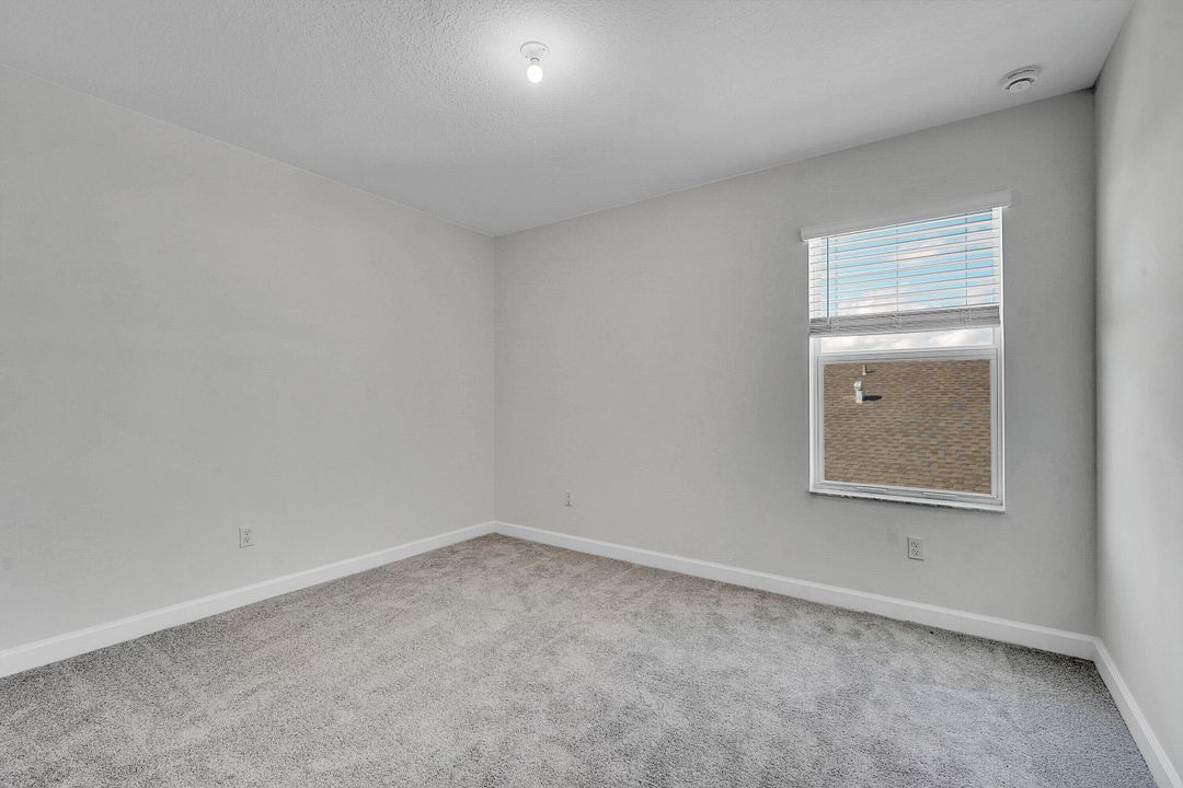 В аренду: $2,600 (4 спален, 2 ванн, 2583 Квадратных фут)