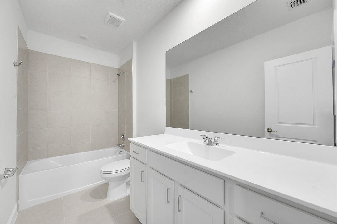 В аренду: $2,600 (4 спален, 2 ванн, 2583 Квадратных фут)