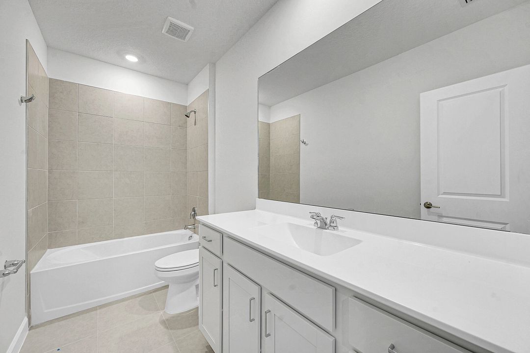 В аренду: $2,600 (4 спален, 2 ванн, 2583 Квадратных фут)