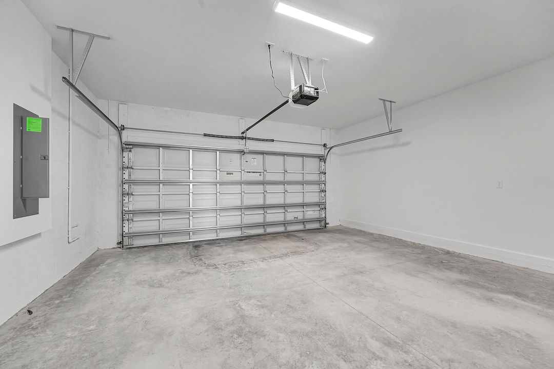 В аренду: $2,600 (4 спален, 2 ванн, 2583 Квадратных фут)