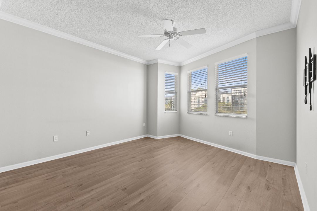 For Sale: $262,500 (1 beds, 1 baths, 760 Square Feet)