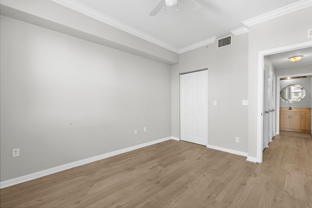 For Sale: $262,500 (1 beds, 1 baths, 760 Square Feet)