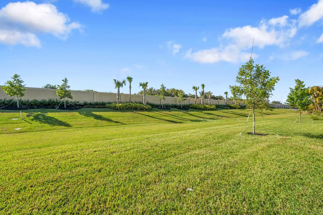 В аренду: $2,000 (2 спален, 2 ванн, 1308 Квадратных фут)