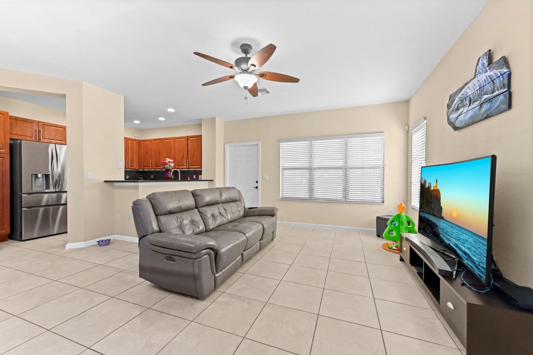 For Sale: $499,900 (3 beds, 2 baths, 1768 Square Feet)