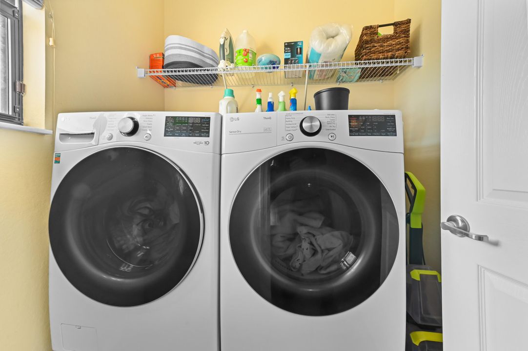 For Sale: $499,900 (3 beds, 2 baths, 1768 Square Feet)