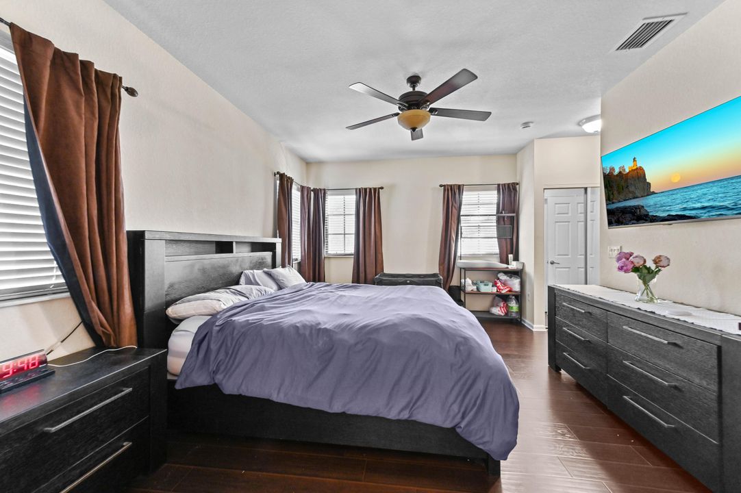 For Sale: $499,900 (3 beds, 2 baths, 1768 Square Feet)