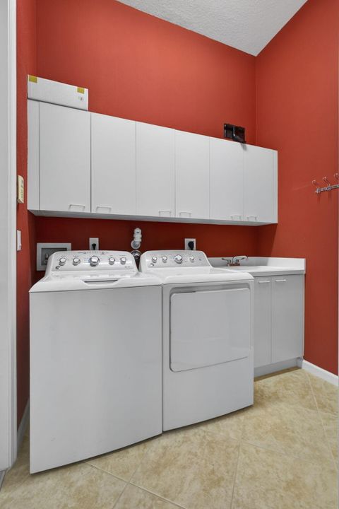 待售: $554,000 (2 贝兹, 2 浴室, 1851 平方英尺)