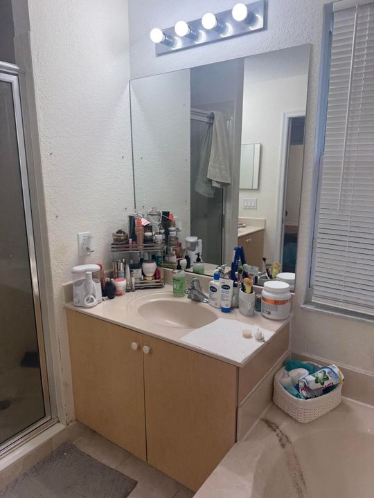 На продажу: $469,000 (3 спален, 2 ванн, 1897 Квадратных фут)