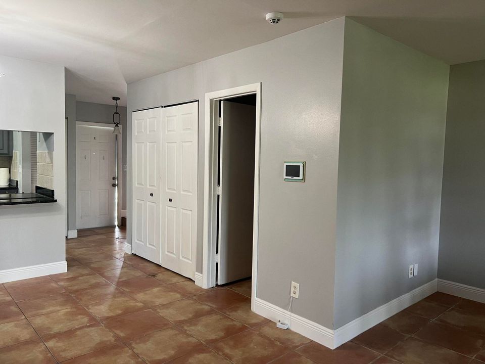 For Rent: $2,250 (2 beds, 2 baths, 1226 Square Feet)