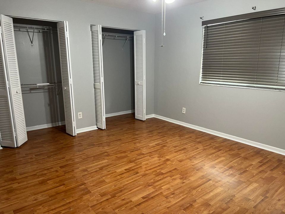 For Rent: $2,250 (2 beds, 2 baths, 1226 Square Feet)