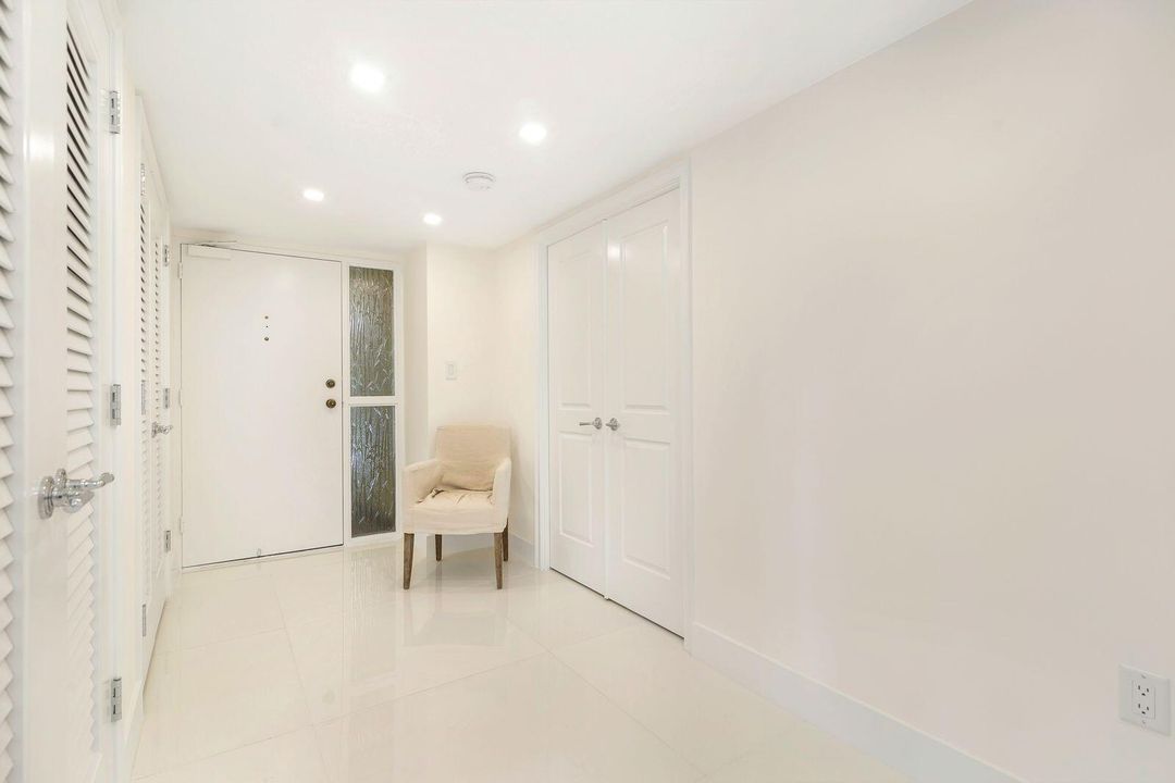 For Sale: $695,000 (3 beds, 3 baths, 2334 Square Feet)