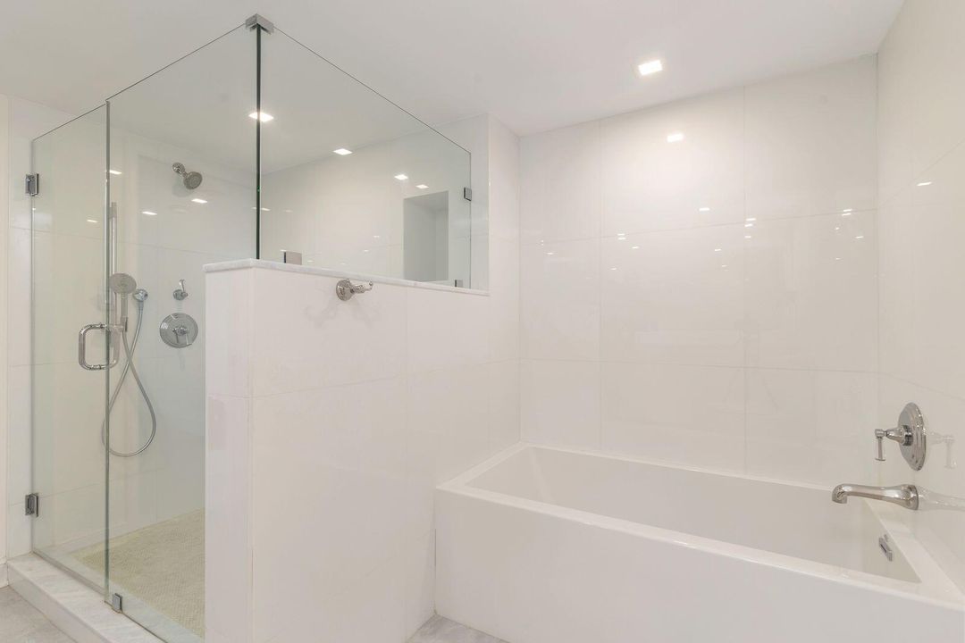 For Sale: $695,000 (3 beds, 3 baths, 2334 Square Feet)