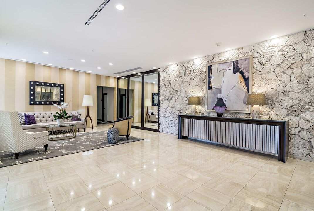 For Sale: $695,000 (3 beds, 3 baths, 2334 Square Feet)