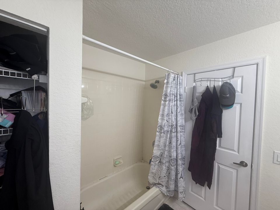 На продажу: $469,000 (3 спален, 2 ванн, 1897 Квадратных фут)