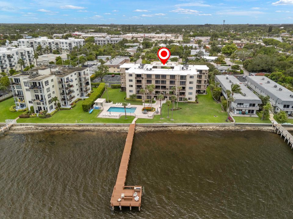 For Sale: $370,000 (2 beds, 2 baths, 1351 Square Feet)