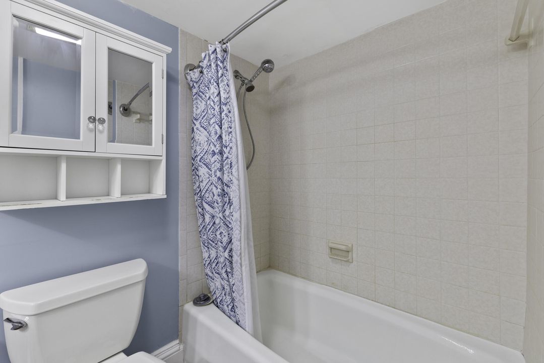 For Sale: $370,000 (2 beds, 2 baths, 1351 Square Feet)