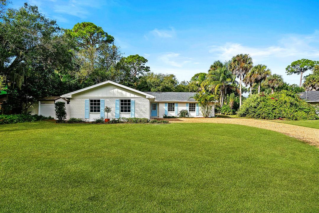 For Sale: $375,000 (4 beds, 2 baths, 1634 Square Feet)