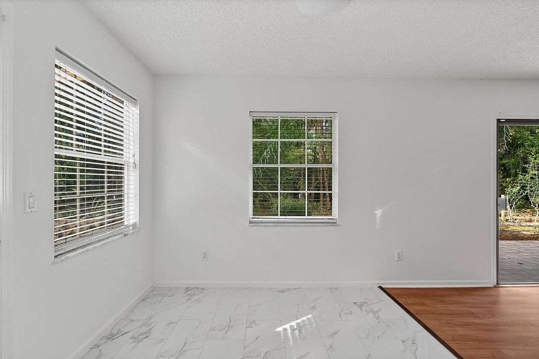 For Sale: $375,000 (4 beds, 2 baths, 1634 Square Feet)