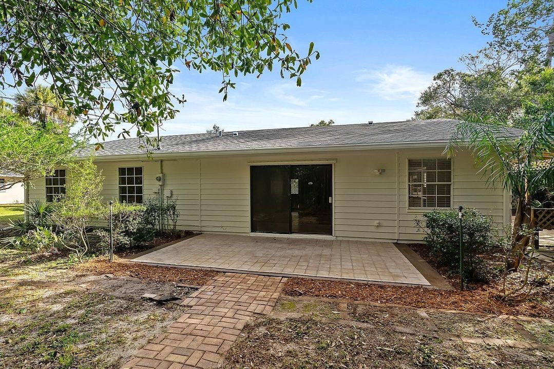 For Sale: $375,000 (4 beds, 2 baths, 1634 Square Feet)