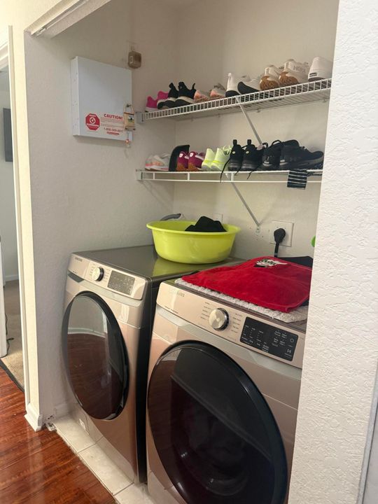 На продажу: $469,000 (3 спален, 2 ванн, 1897 Квадратных фут)