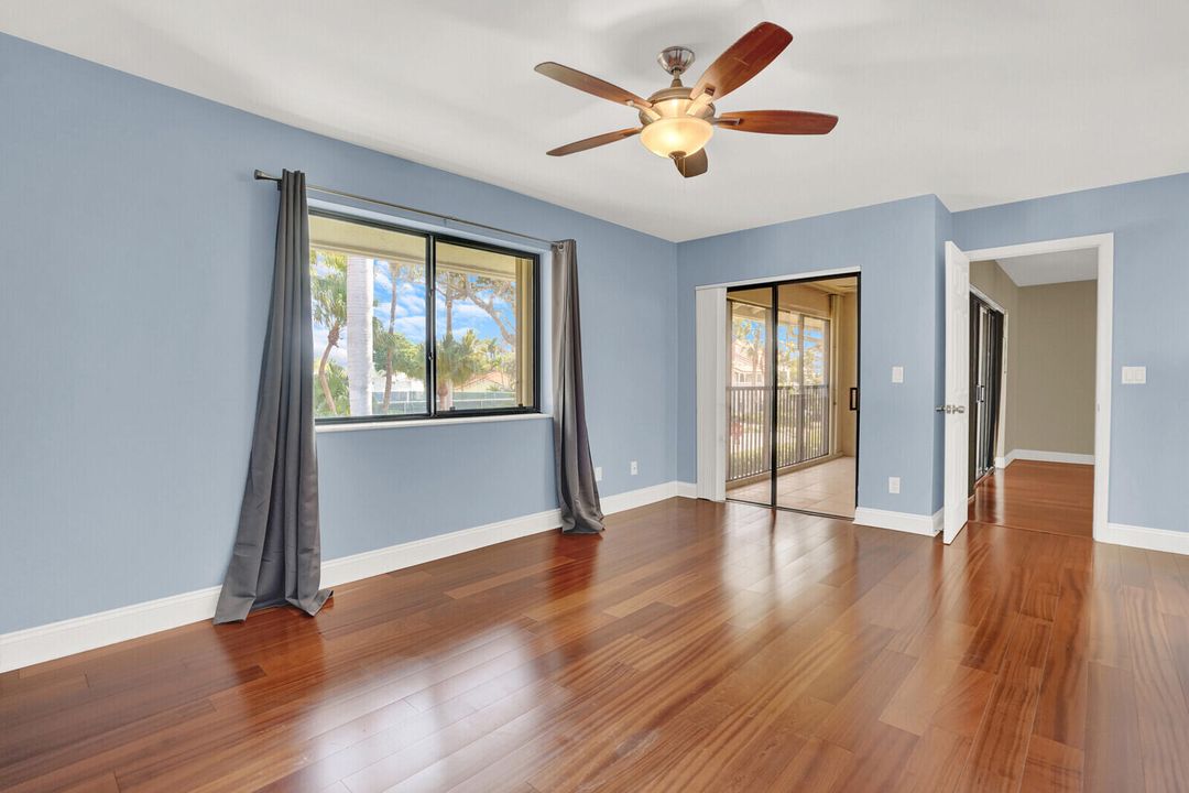 For Sale: $345,000 (2 beds, 2 baths, 1135 Square Feet)