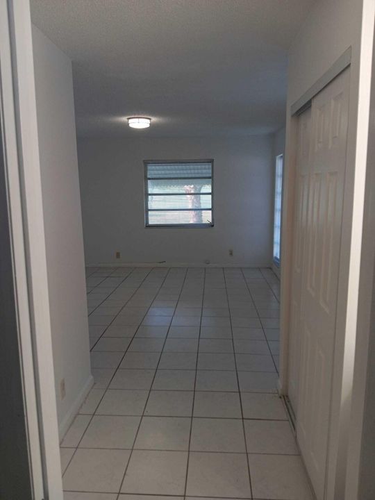 For Rent: $2,000 (2 beds, 2 baths, 1332 Square Feet)