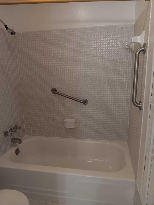 For Rent: $2,000 (2 beds, 2 baths, 1332 Square Feet)