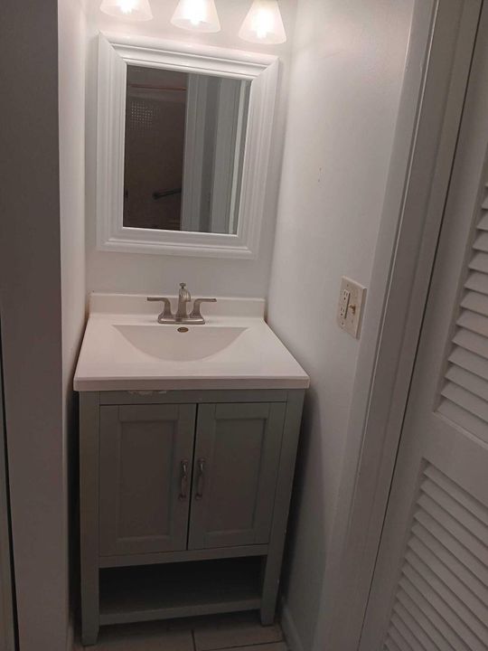 For Rent: $2,000 (2 beds, 2 baths, 1332 Square Feet)