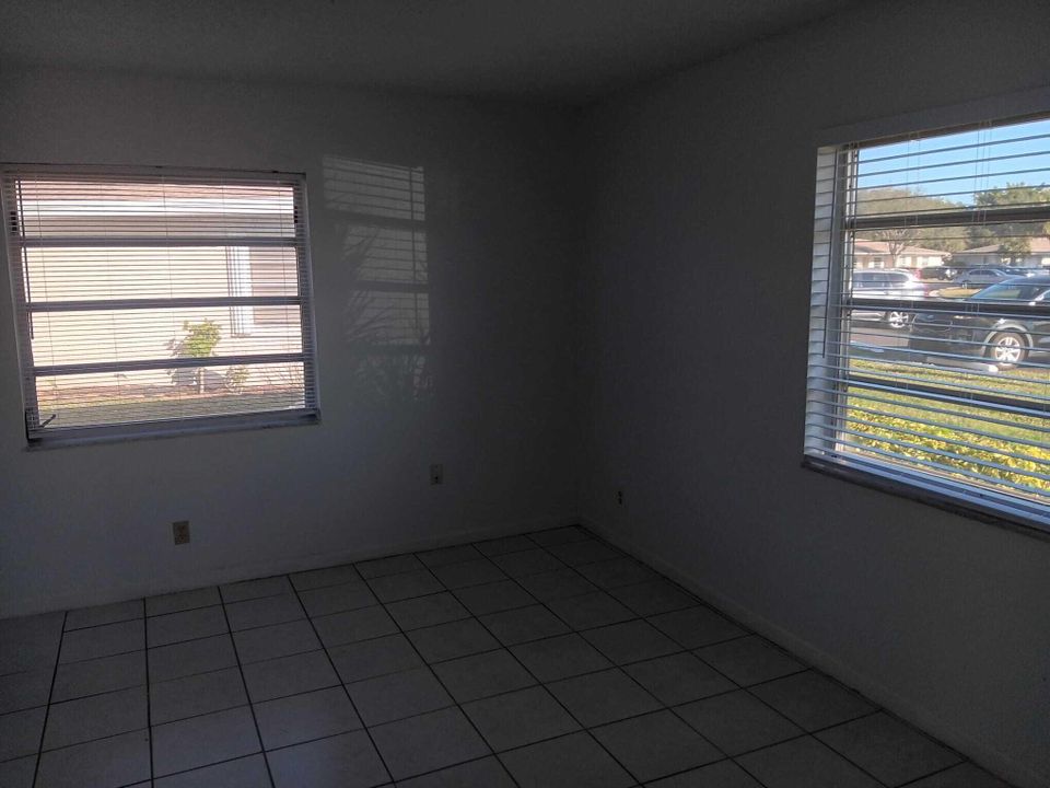 For Rent: $2,000 (2 beds, 2 baths, 1332 Square Feet)