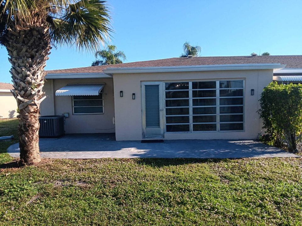 For Rent: $2,000 (2 beds, 2 baths, 1332 Square Feet)